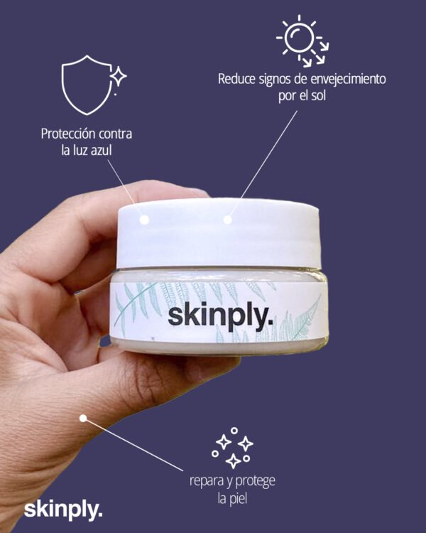 Crema Hidratante con Vitaminas + Protección Luz Azul